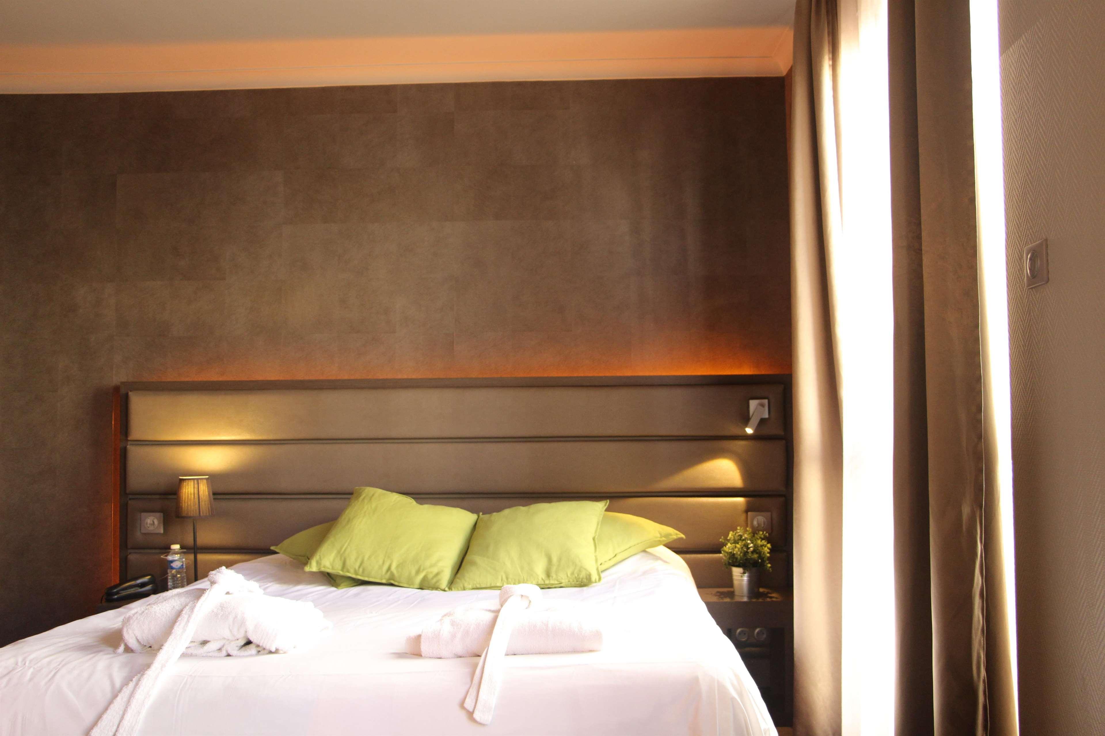 Kyriad Restaurant Centre Spa Vichy Eksteriør bilde