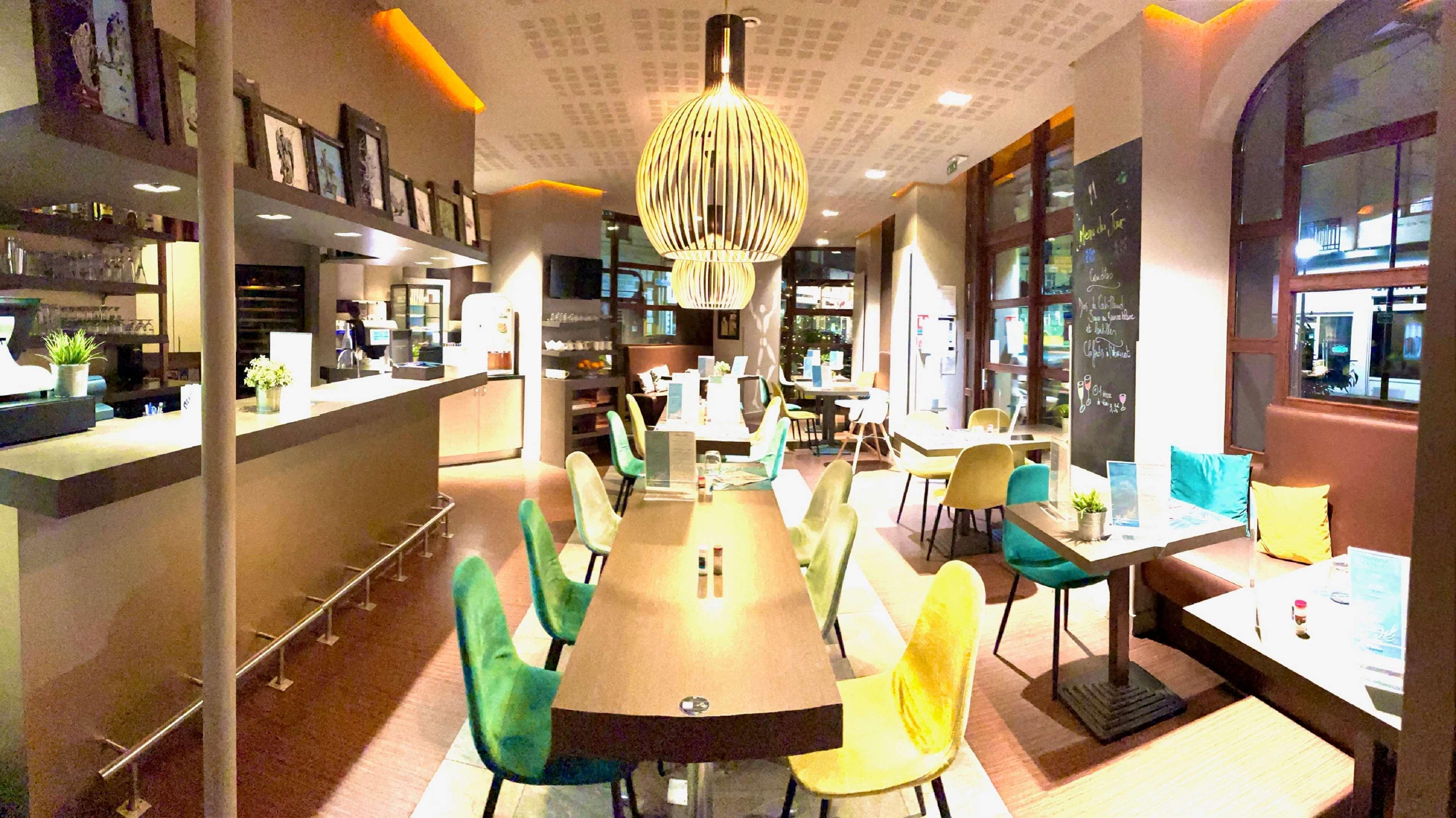 Kyriad Restaurant Centre Spa Vichy Eksteriør bilde